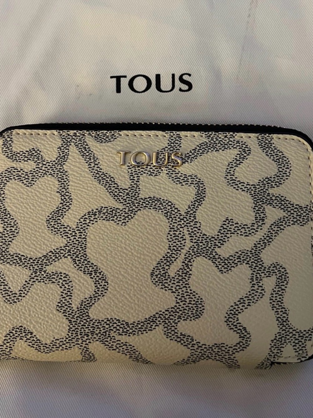 TOUS Cream and Black Patterned Zip Wallet